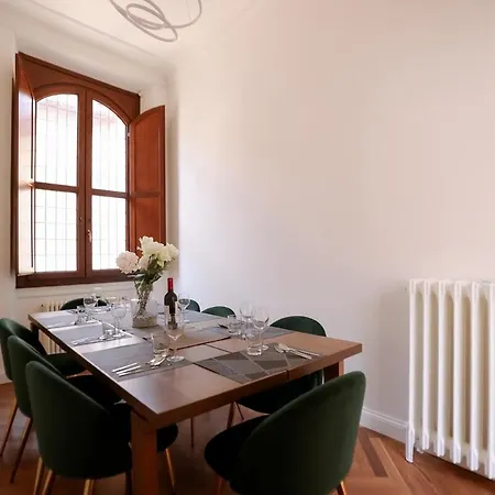 Lejlighed Prestige -balcony -lift Firenze